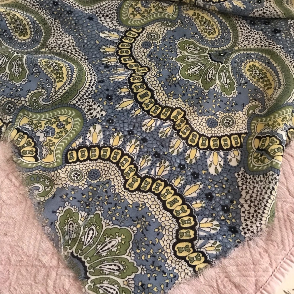 Paisley Pattern Fabric - Picture 5 of 6